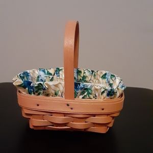 🌼Longaberger Parsley basket